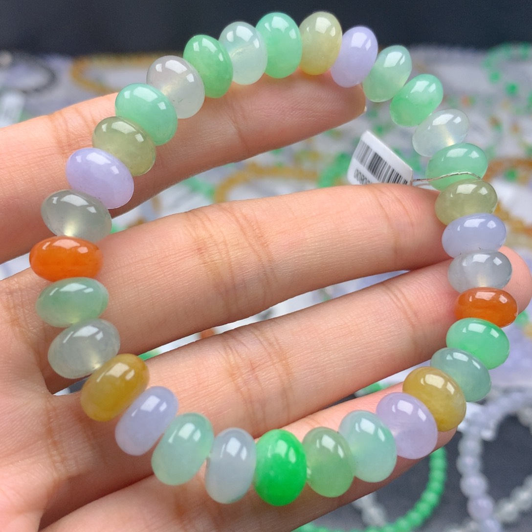 未镶嵌翡翠手链卡