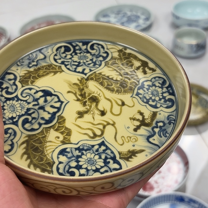 瓷片釉里金如意穿花龙大胡乘景德镇