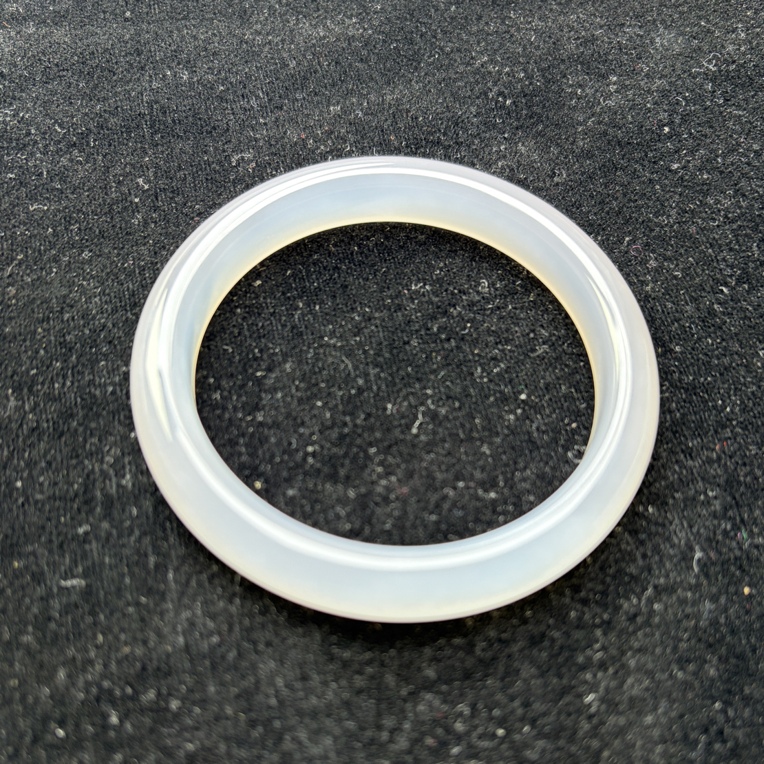 天然玛瑙玉髓白月光冰透手镯