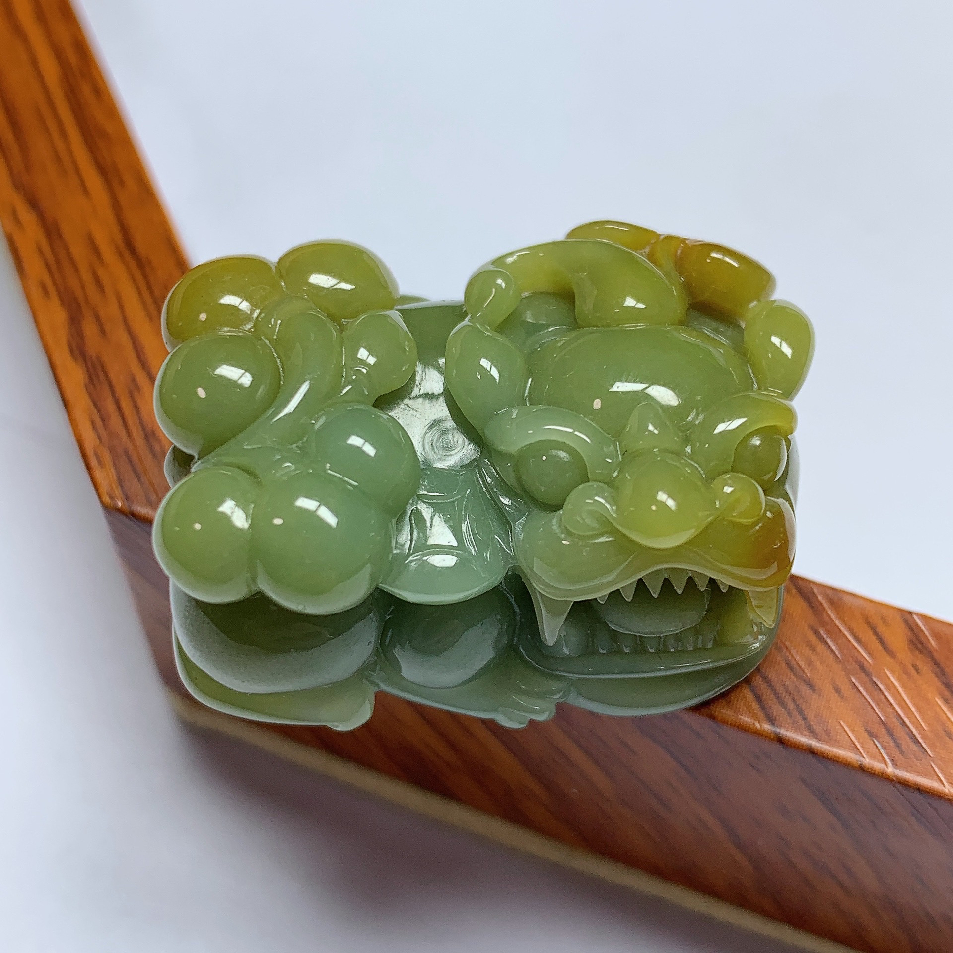 A货天然翡翠貔貅吊坠黄翡霸王貔貅挂件