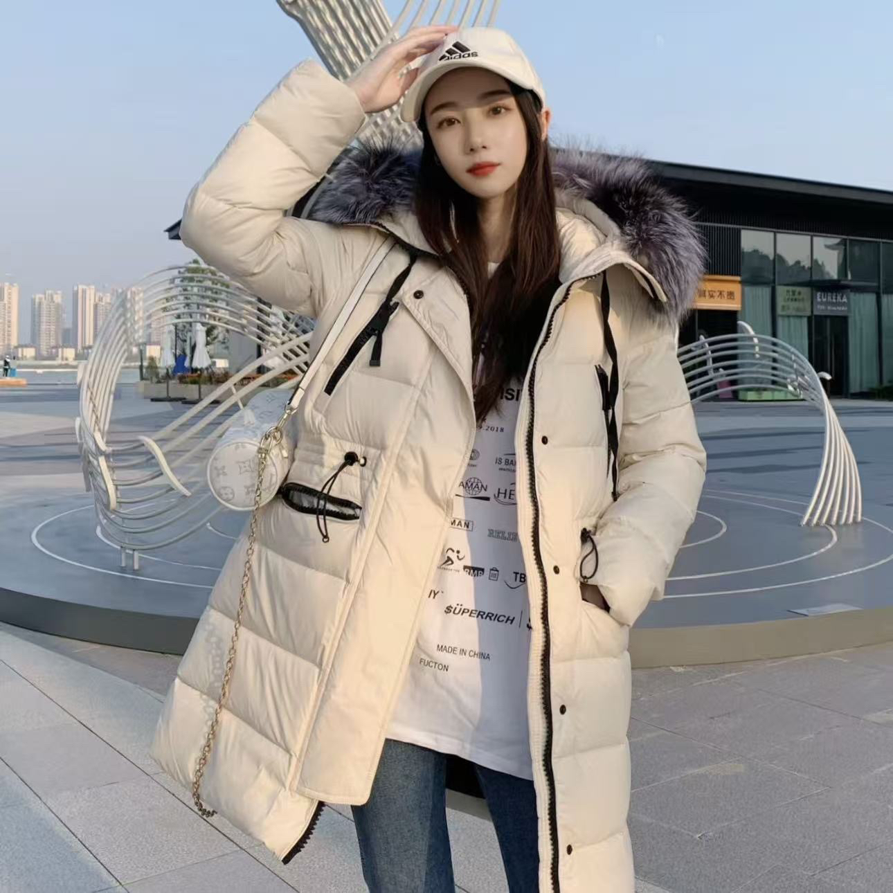99新 MONCLER 中长款米白色羽绒服 1码 03027