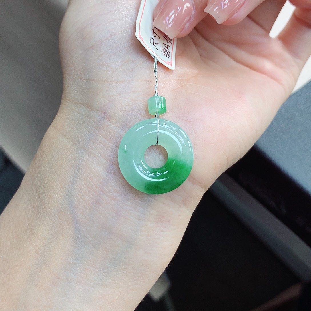 未镶嵌戒指翡翠甜甜圈