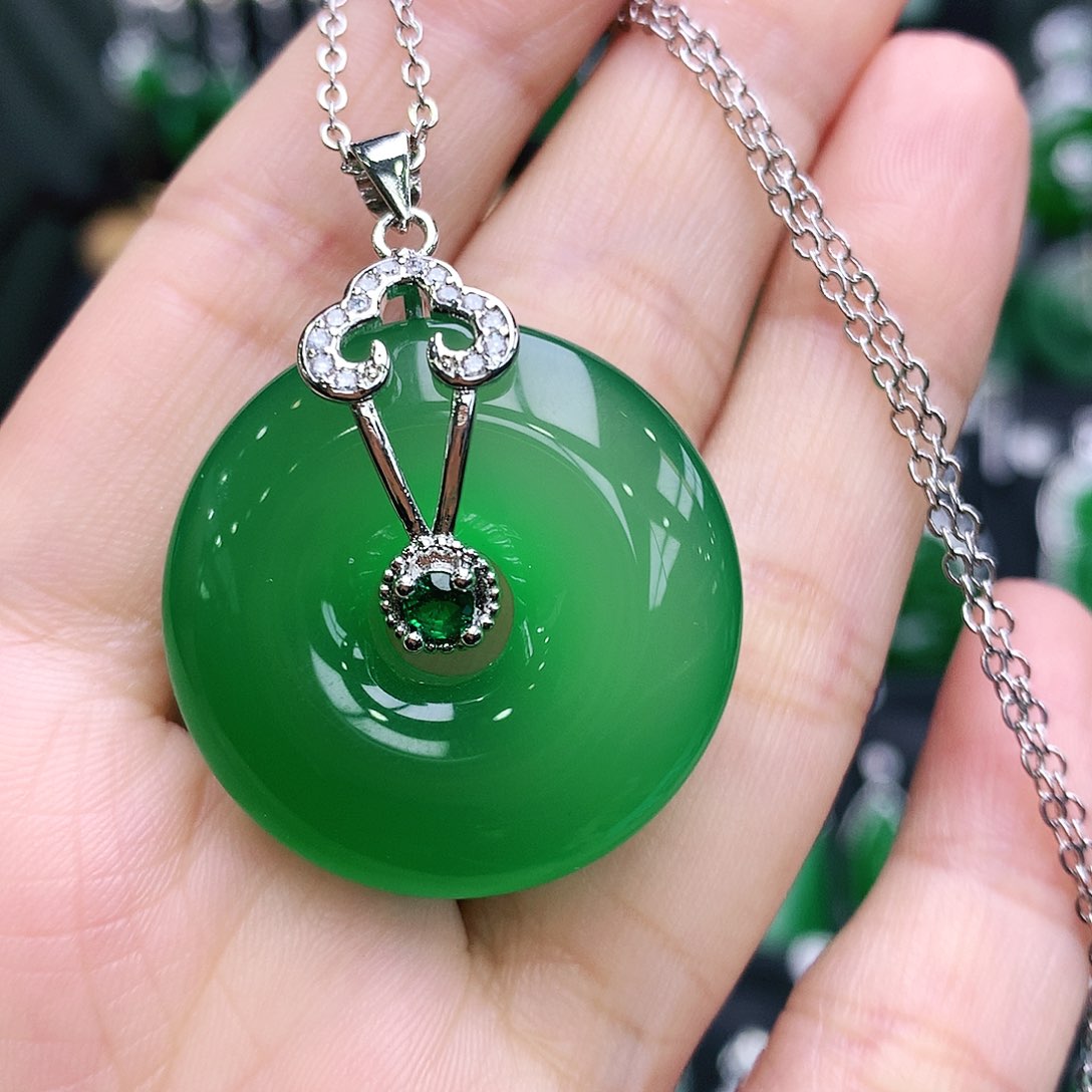 玛瑙/玉髓吊坠未镶嵌