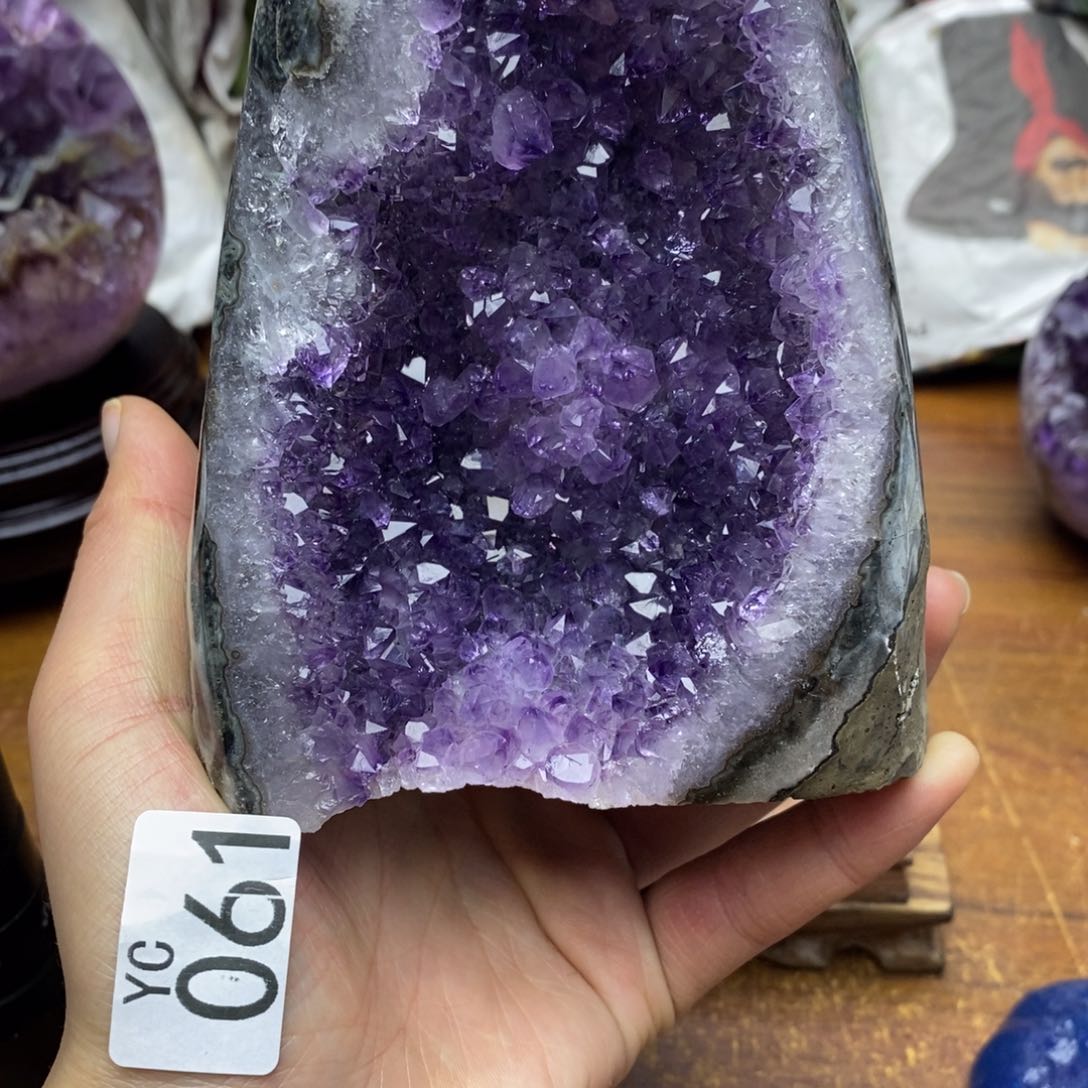 水晶大型摆件（非配饰）未镶嵌