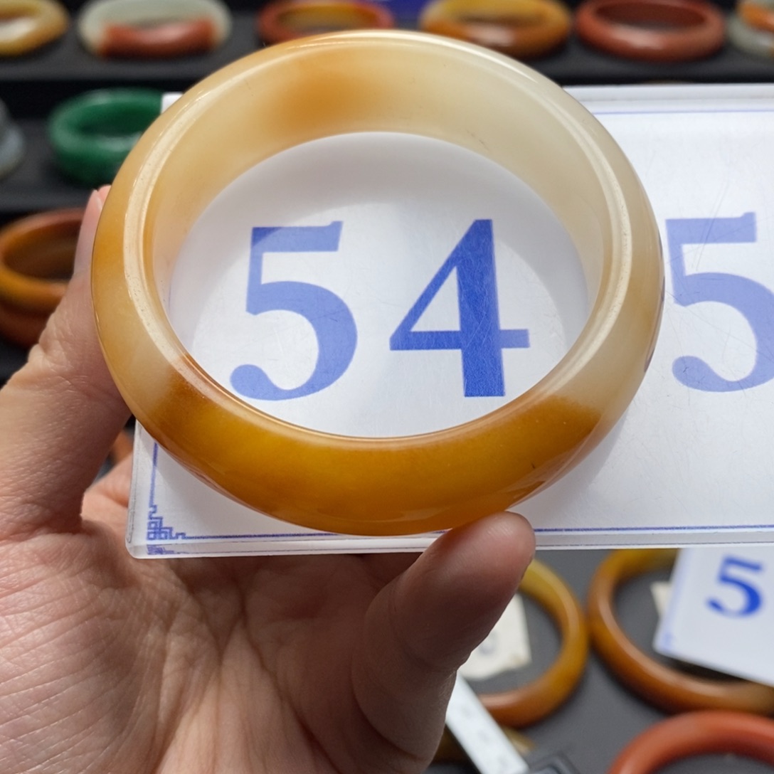 石英质玉（黄龙玉）手镯未镶嵌