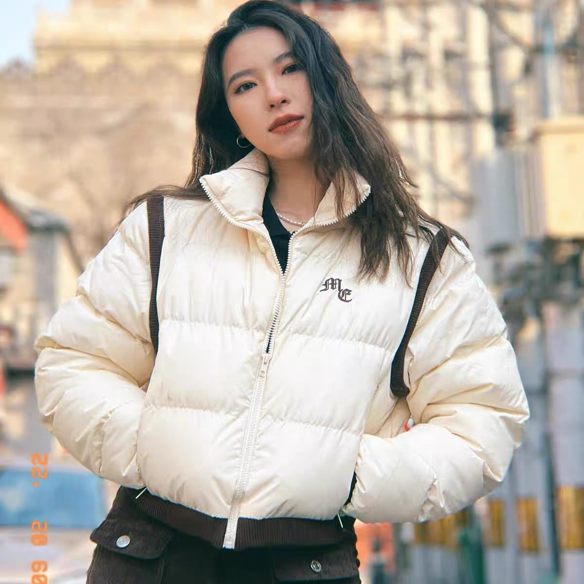 今年流行的棉服外套女秋冬款2024新款加厚美式复古小个子面包服