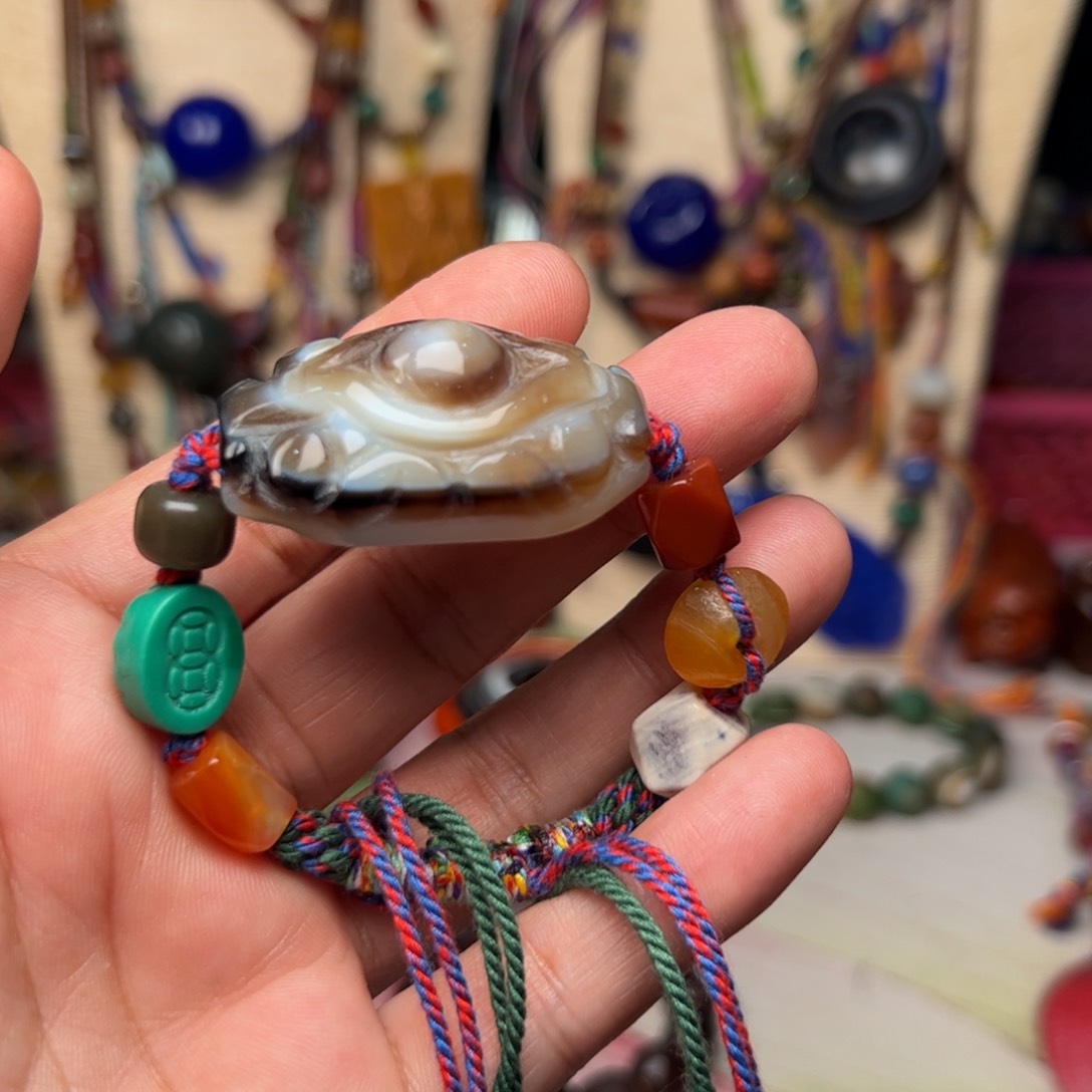 玛瑙/玉髓颈饰未镶嵌