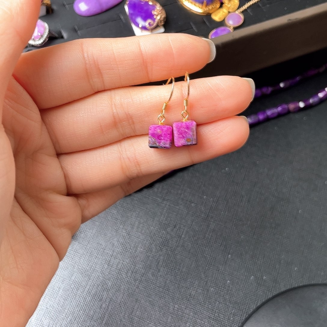 苏纪石（舒俱来）银S925镶嵌耳环