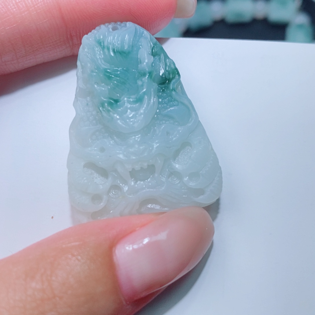 未镶嵌吊坠定制翡翠