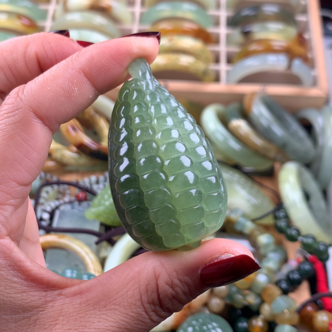 未镶嵌蛇纹石玉玉米手把