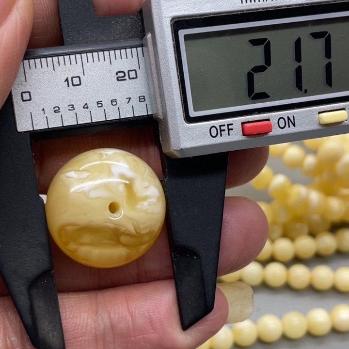 琥珀未镶嵌裸石墩子