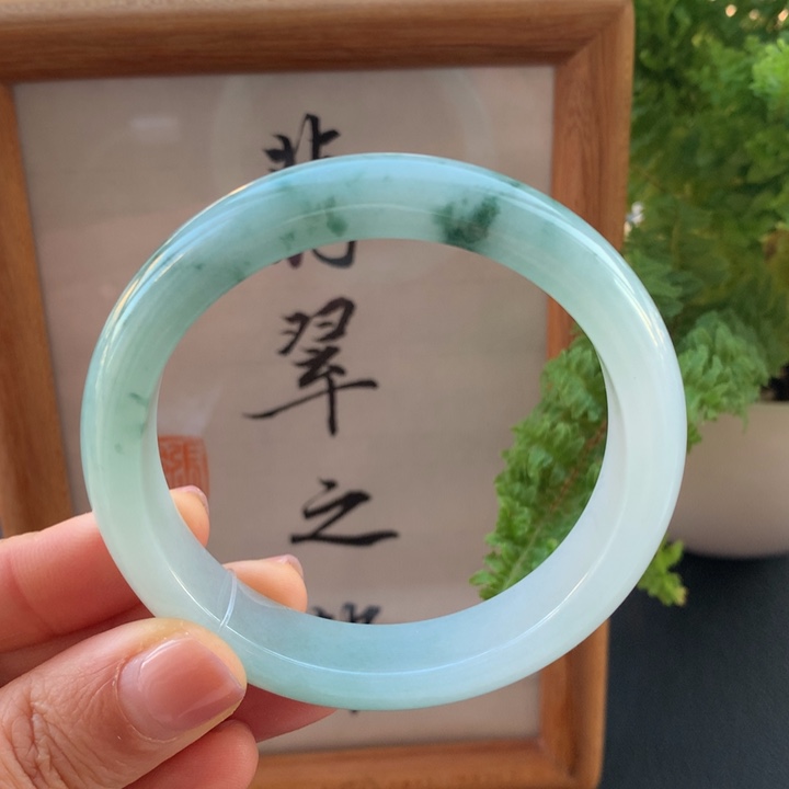 翡翠手镯未镶嵌翡翠手镯53