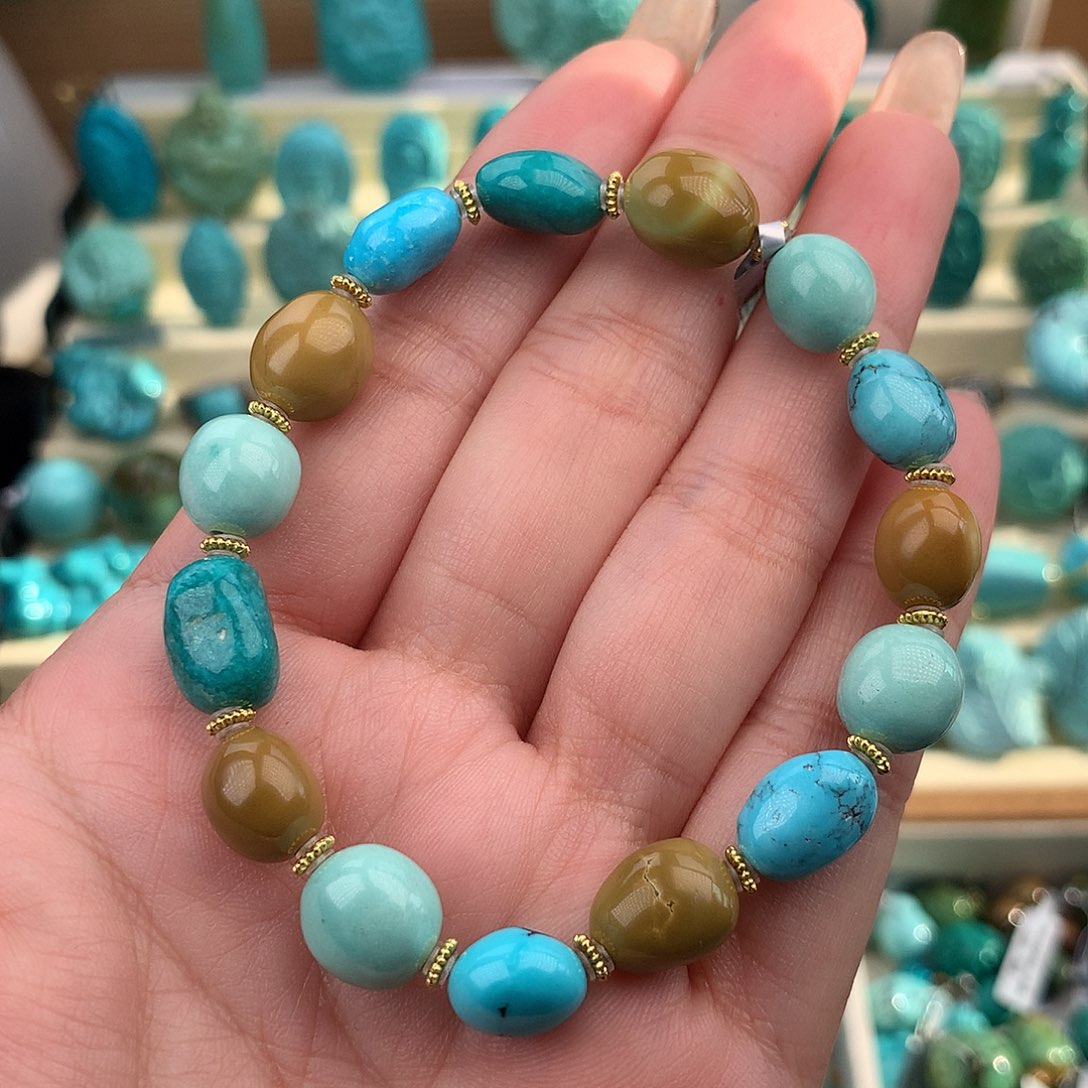 绿松石未镶嵌珠宝奇石