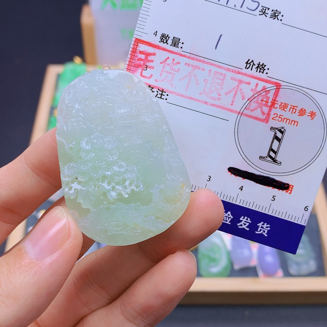 翡翠未镶嵌颈饰翡翠