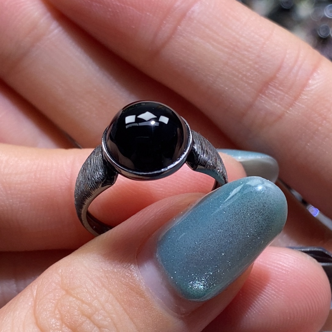 翡翠18K金镶嵌戒指