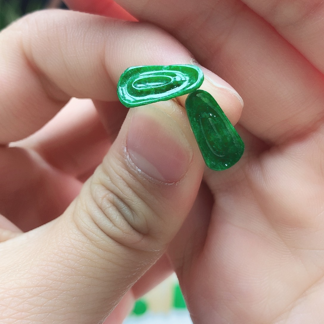 翡翠耳饰未镶嵌耳饰