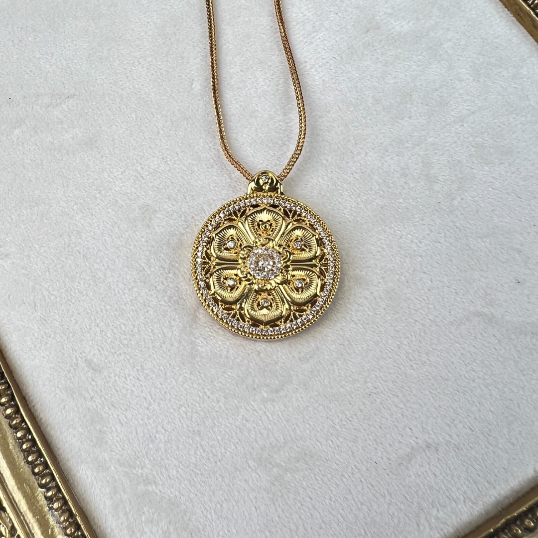 YF041梅花六字真言罗盘