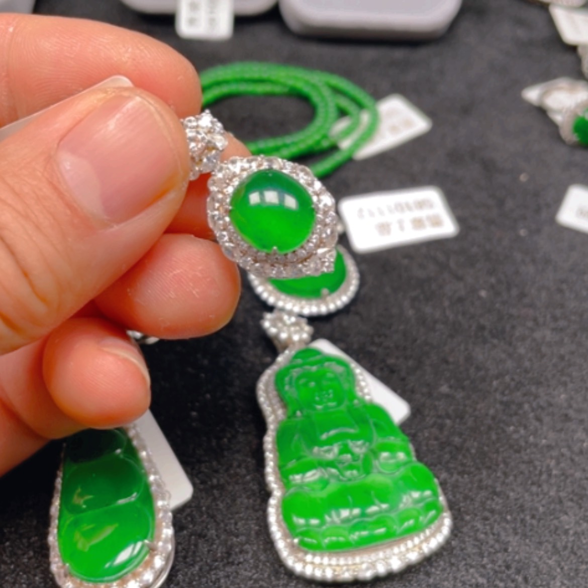 【闪购商品】翡翠颈饰银S925镶嵌吊坠