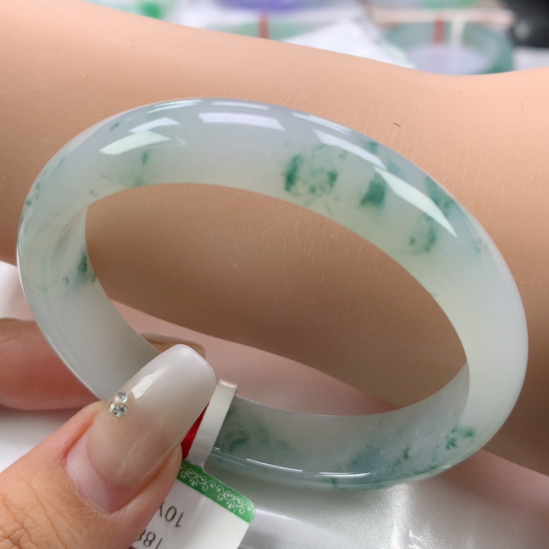 翡翠手镯未镶嵌56.5贵妃