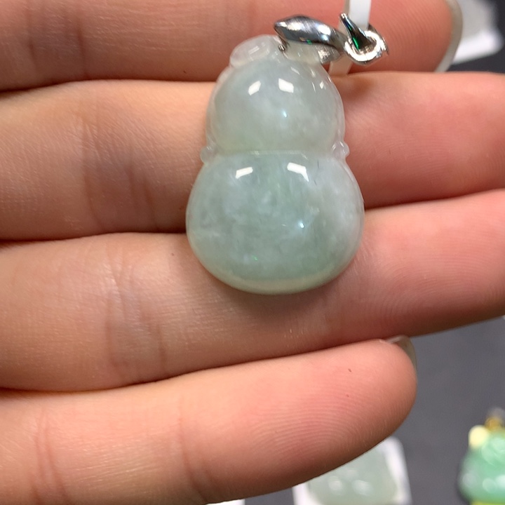 翡翠裸石翡翠首饰