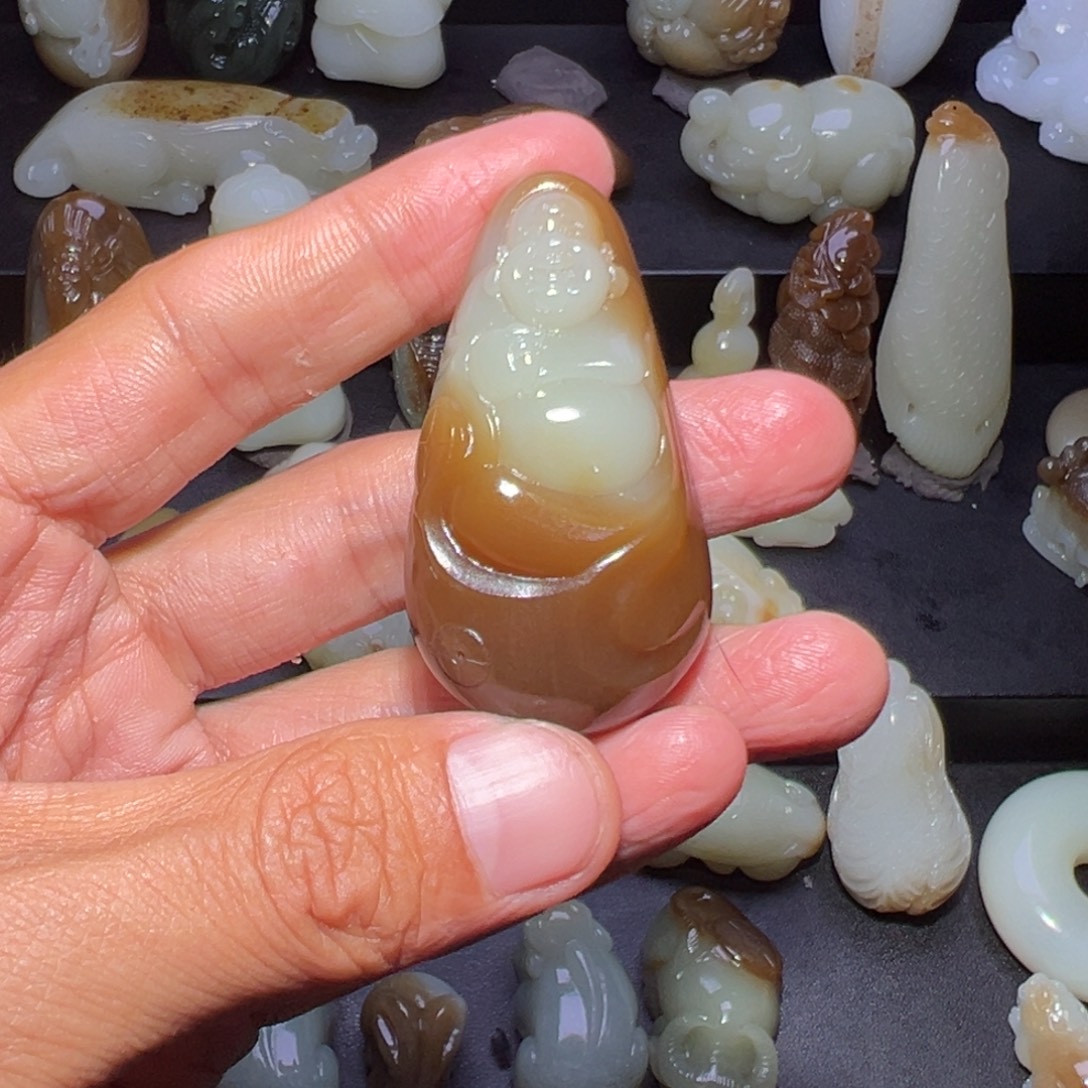 道***然和田玉（糖玉）未镶嵌颈饰