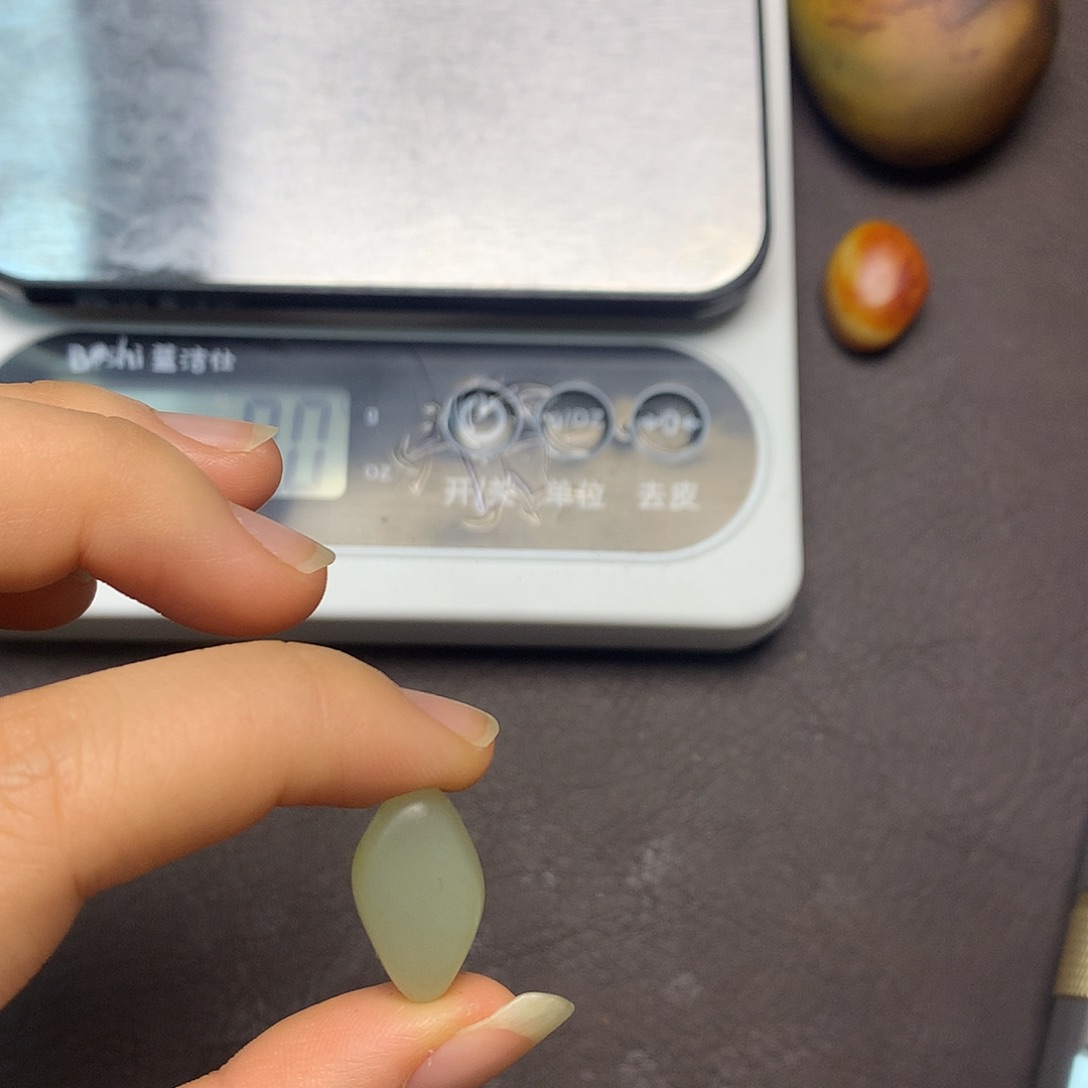 和田玉（糖玉）未镶嵌挂件