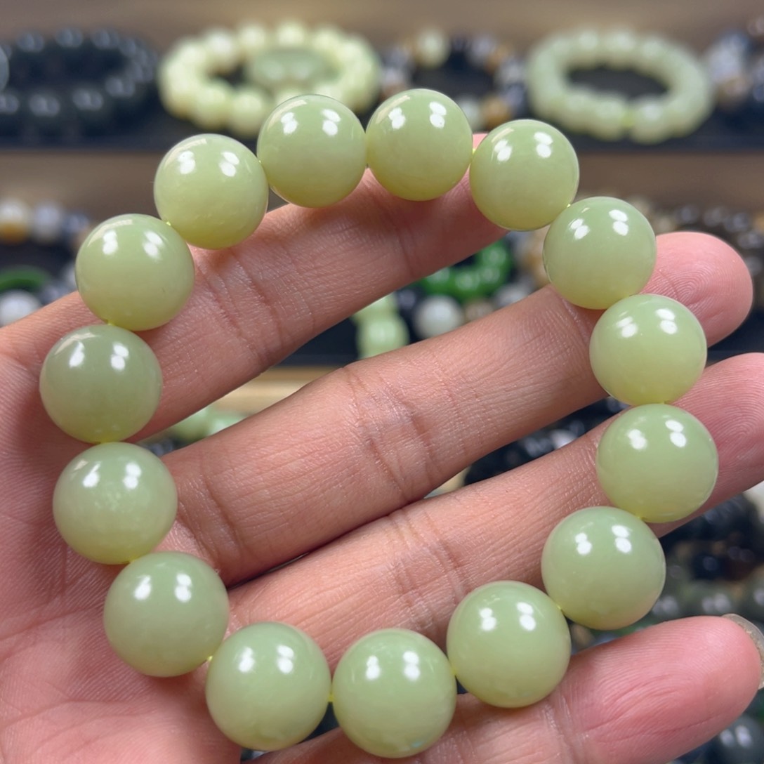 和田玉手串未镶嵌