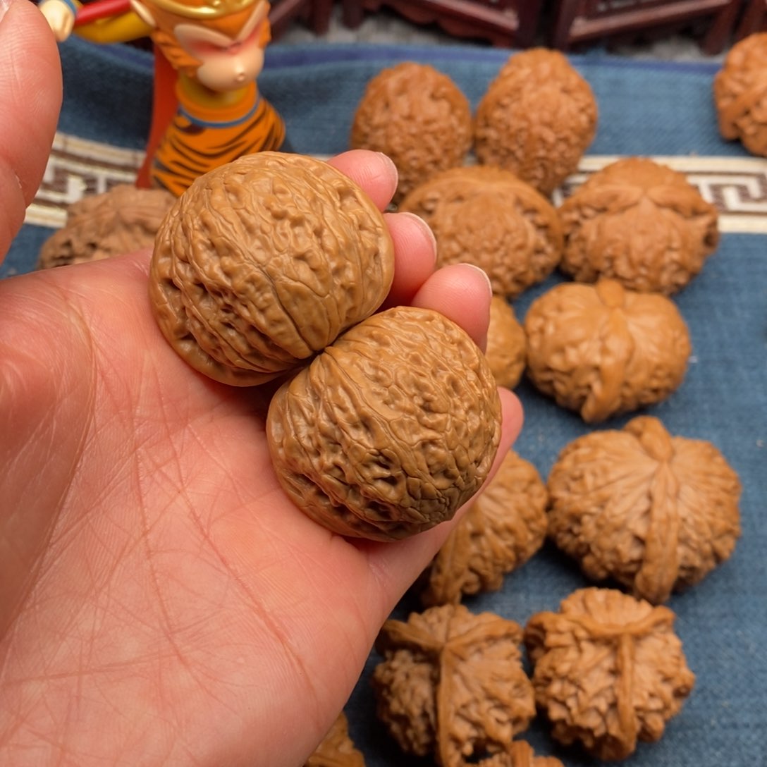 文玩核桃把件38球铁锤