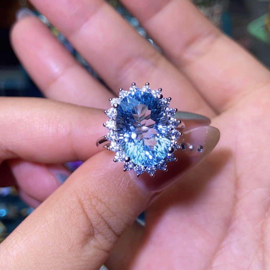 银S925镶嵌戒指托帕石