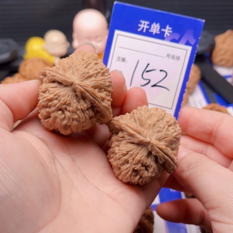 文玩核桃把件43白狮子 152