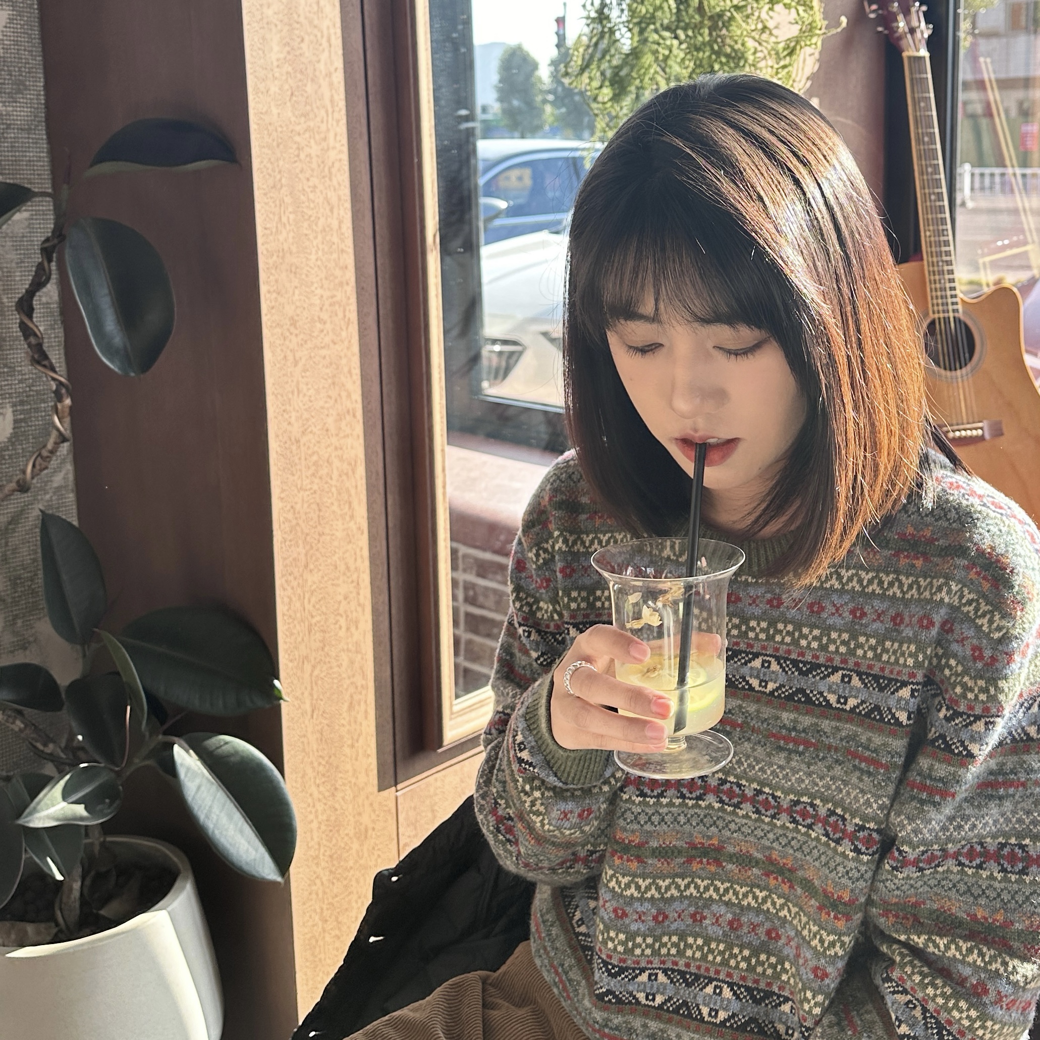 秋冬时尚针织花纹毛衣