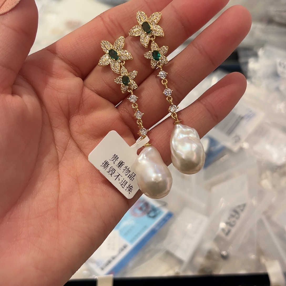 淡水珍珠耳饰合金