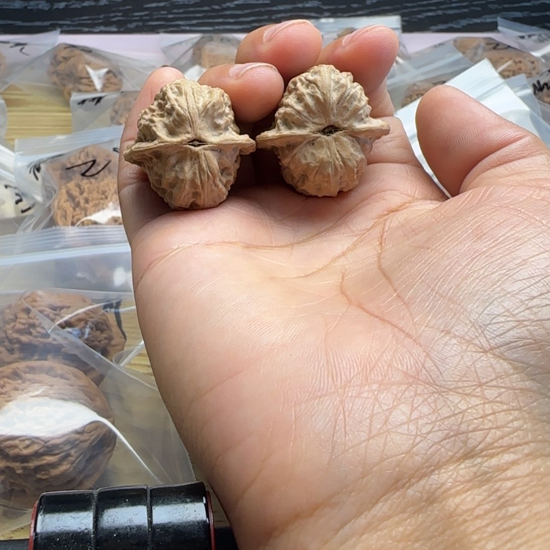 桃核吊坠愿***好核桃核桃