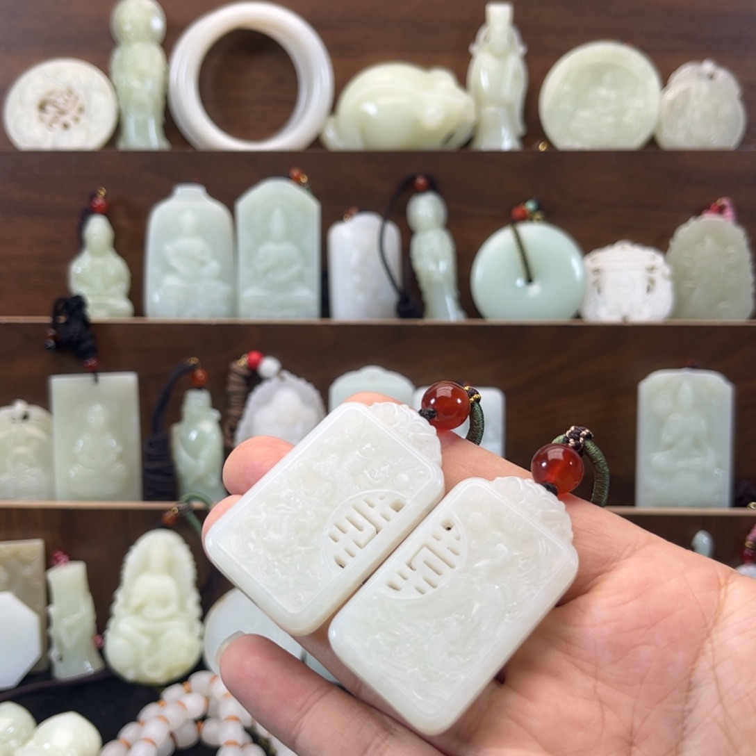 蜜***儿和田玉未镶嵌吊坠(不含链)