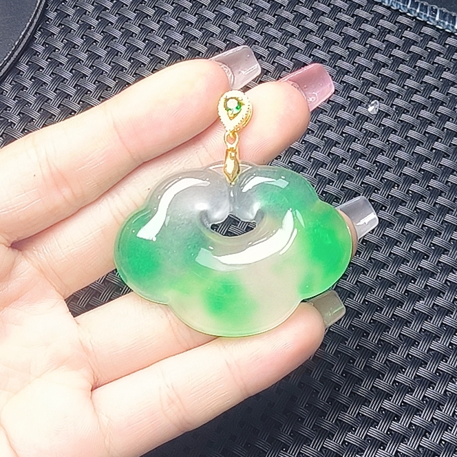 D243绿飘花大如意长命锁精美雕刻气质男女同款百搭精致奇石