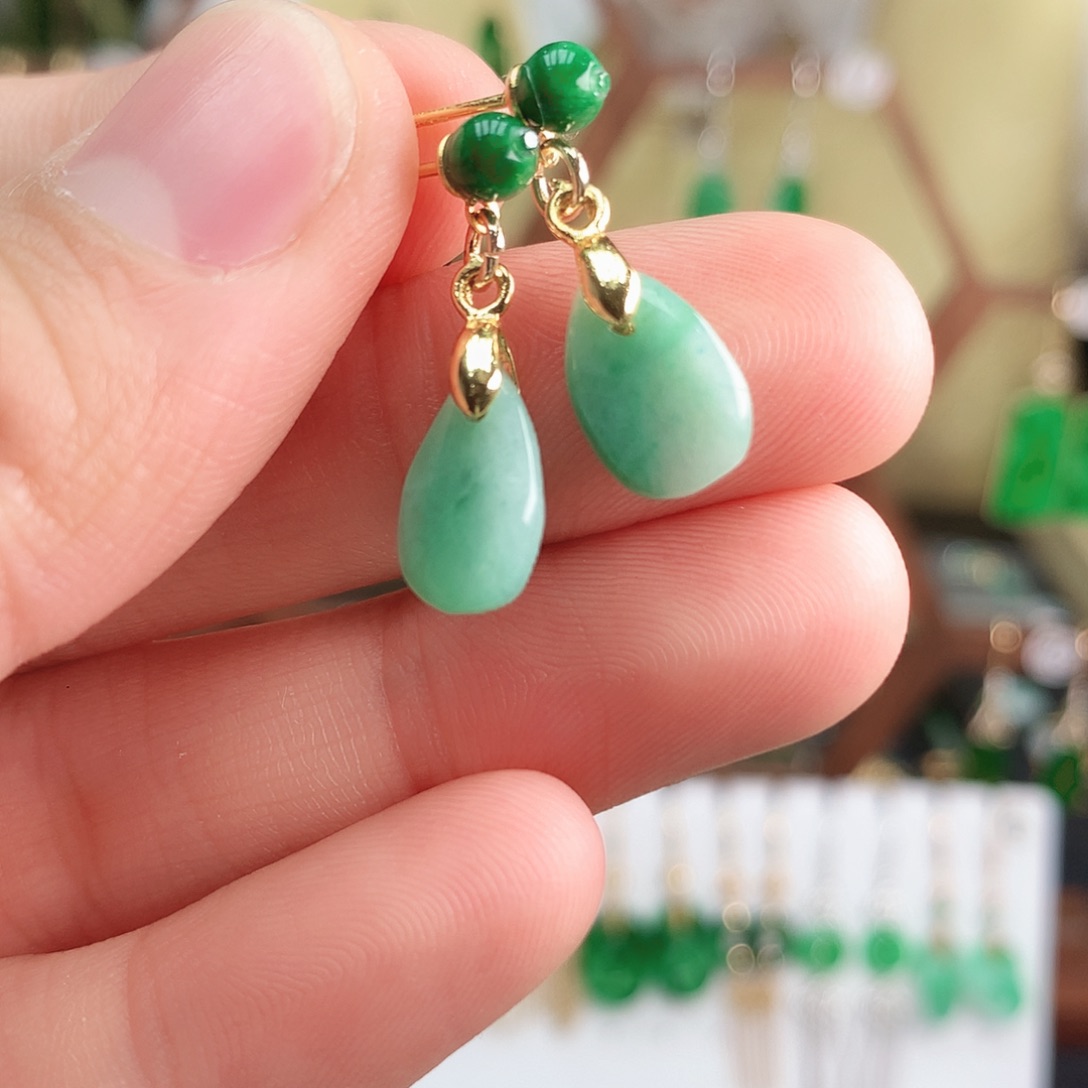 翡翠耳饰未镶嵌耳饰