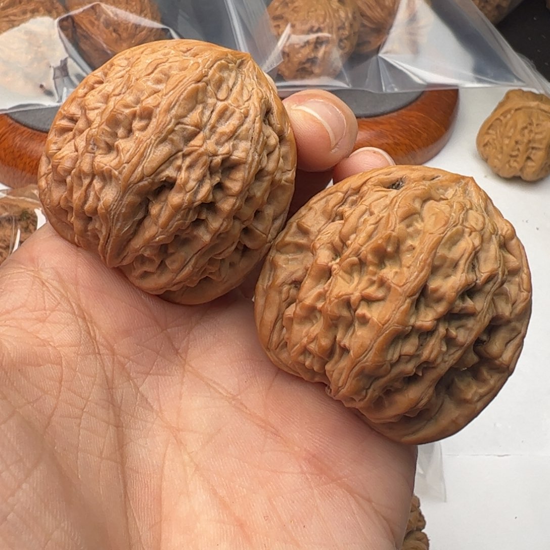 文玩核桃吊坠41虎头王