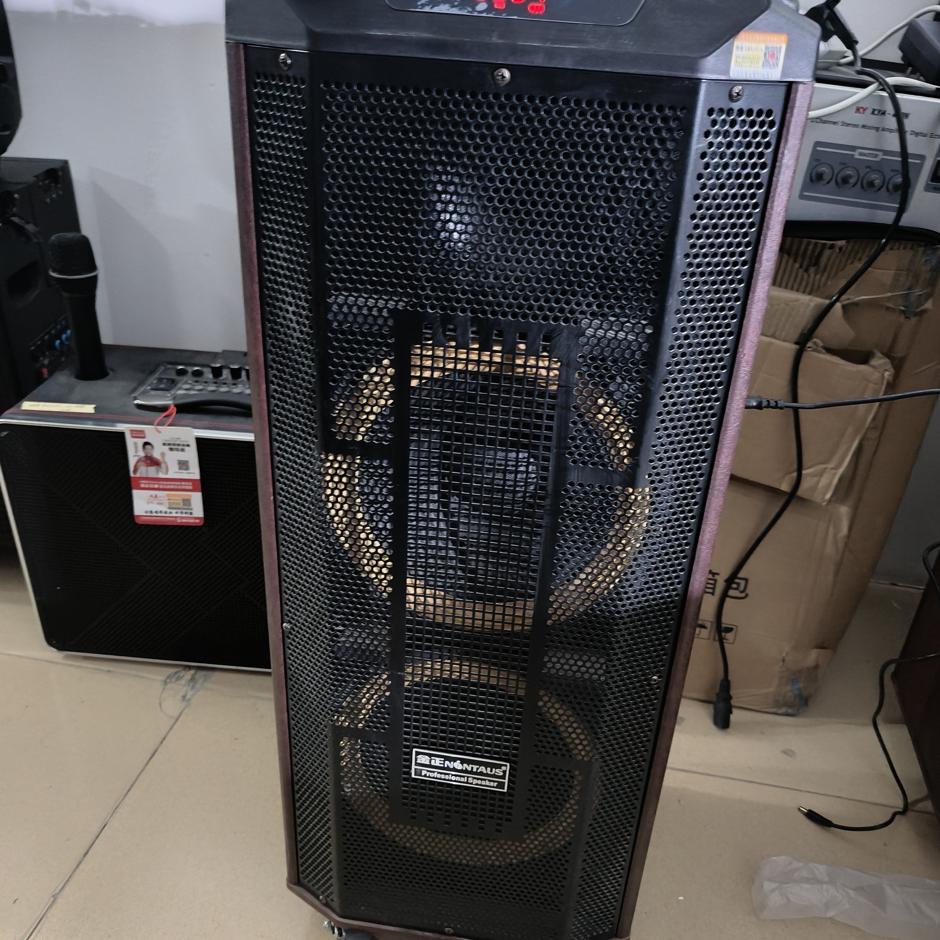 9新 NINTAUS/金正 双8寸音响电池不行，不售后