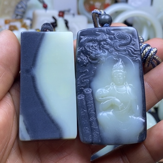 未镶嵌和田玉（糖玉）车挂d*f