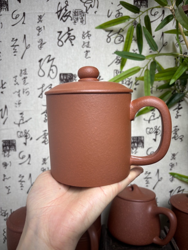 宜兴原矿野山红泥大亨老板杯（500CC左右没礼盒）