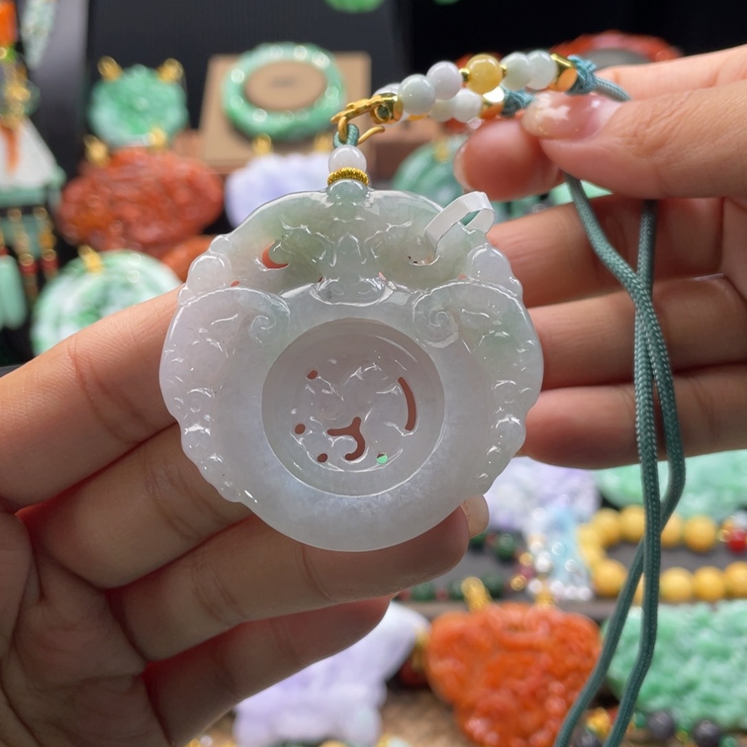 翡翠颈饰未镶嵌代编织