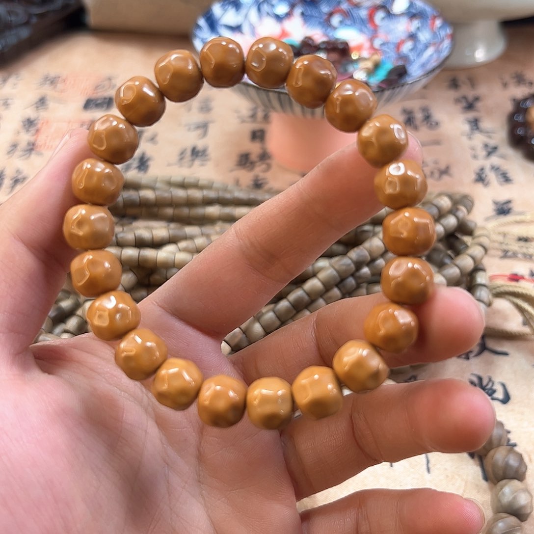 檀香紫檀（小叶紫檀）在乎过的人总是不