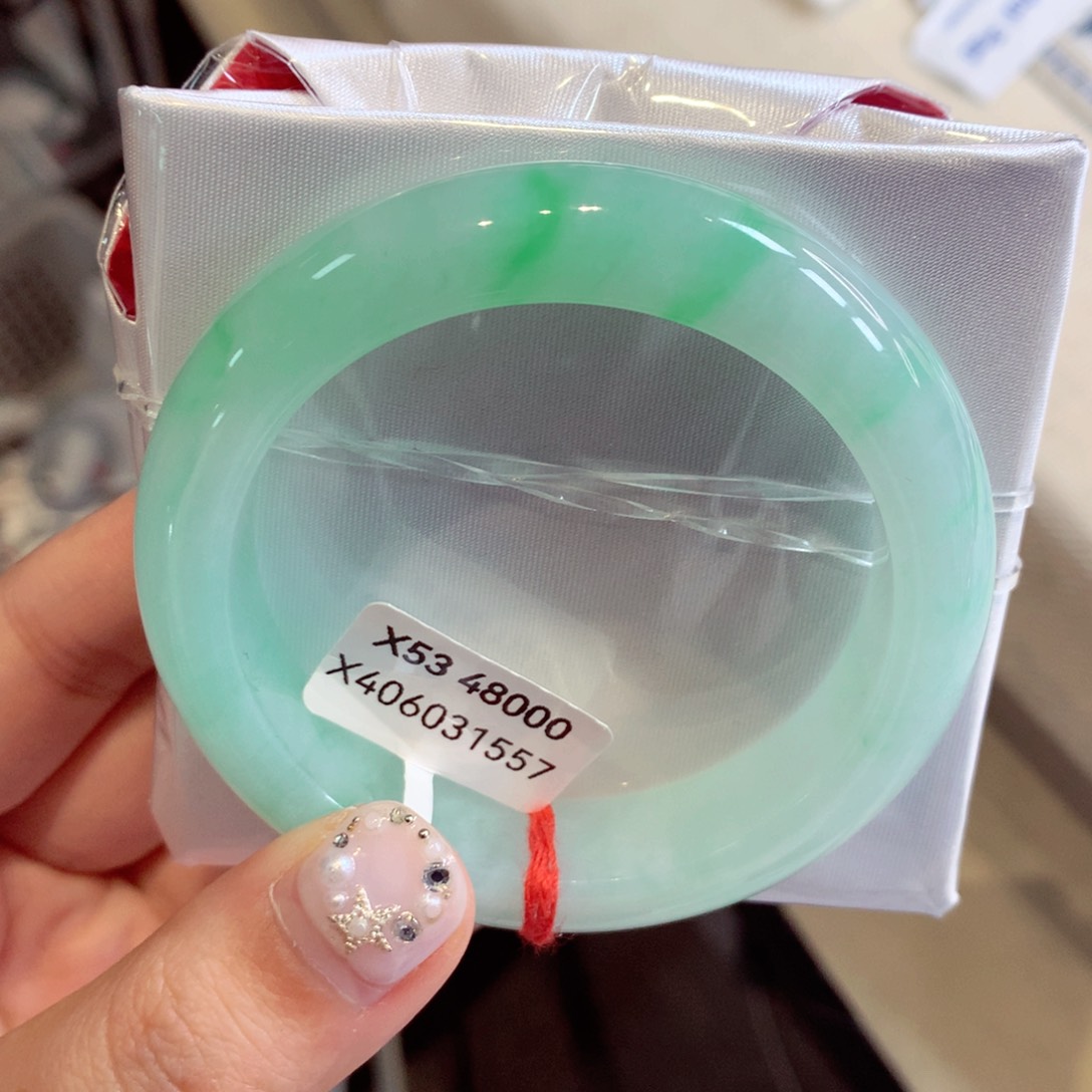 翡翠手镯未镶嵌66正圈77