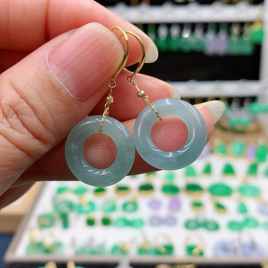 翡翠耳饰18K金镶嵌的