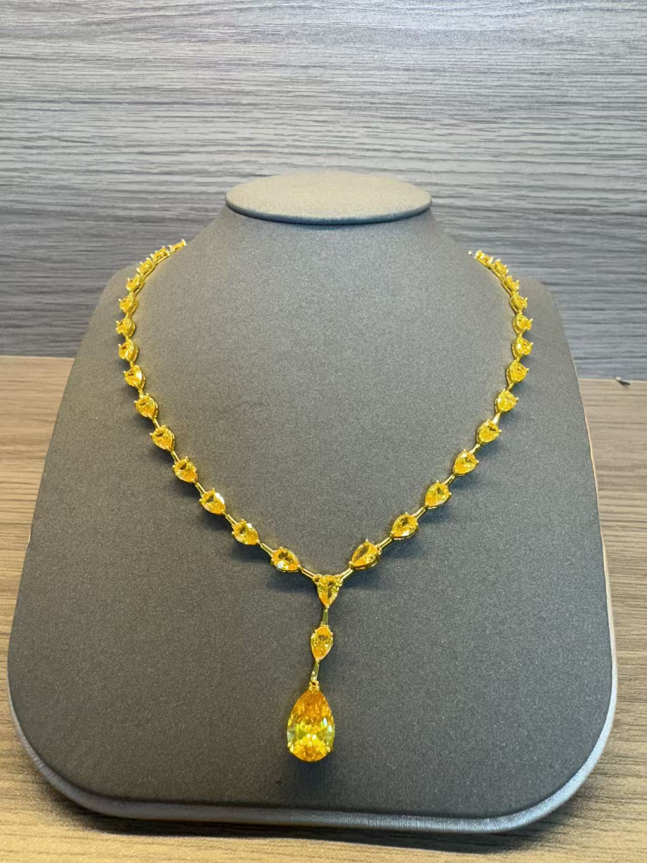 轻奢豪华优雅金丝黄项链