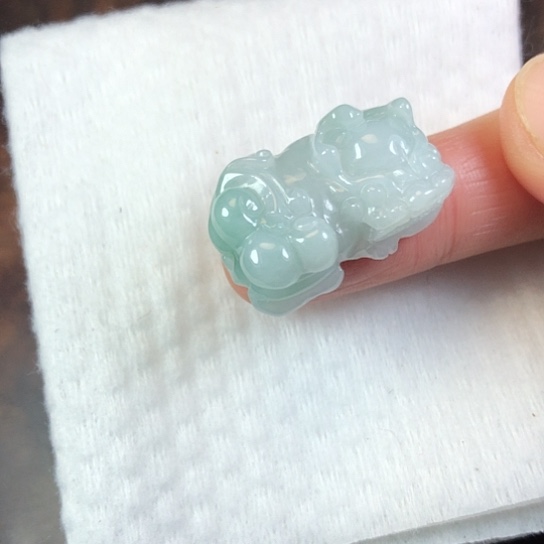 翡翠未镶嵌颈饰缅甸A货，每天下午1点半开播