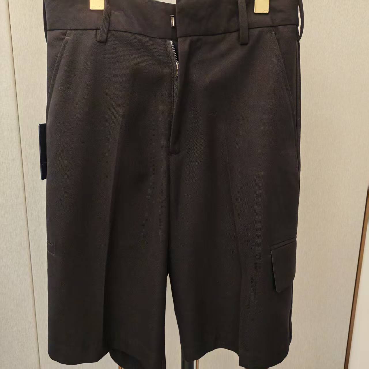 99新 LouisVuitton/路易威登 D 经典休闲短裤 298