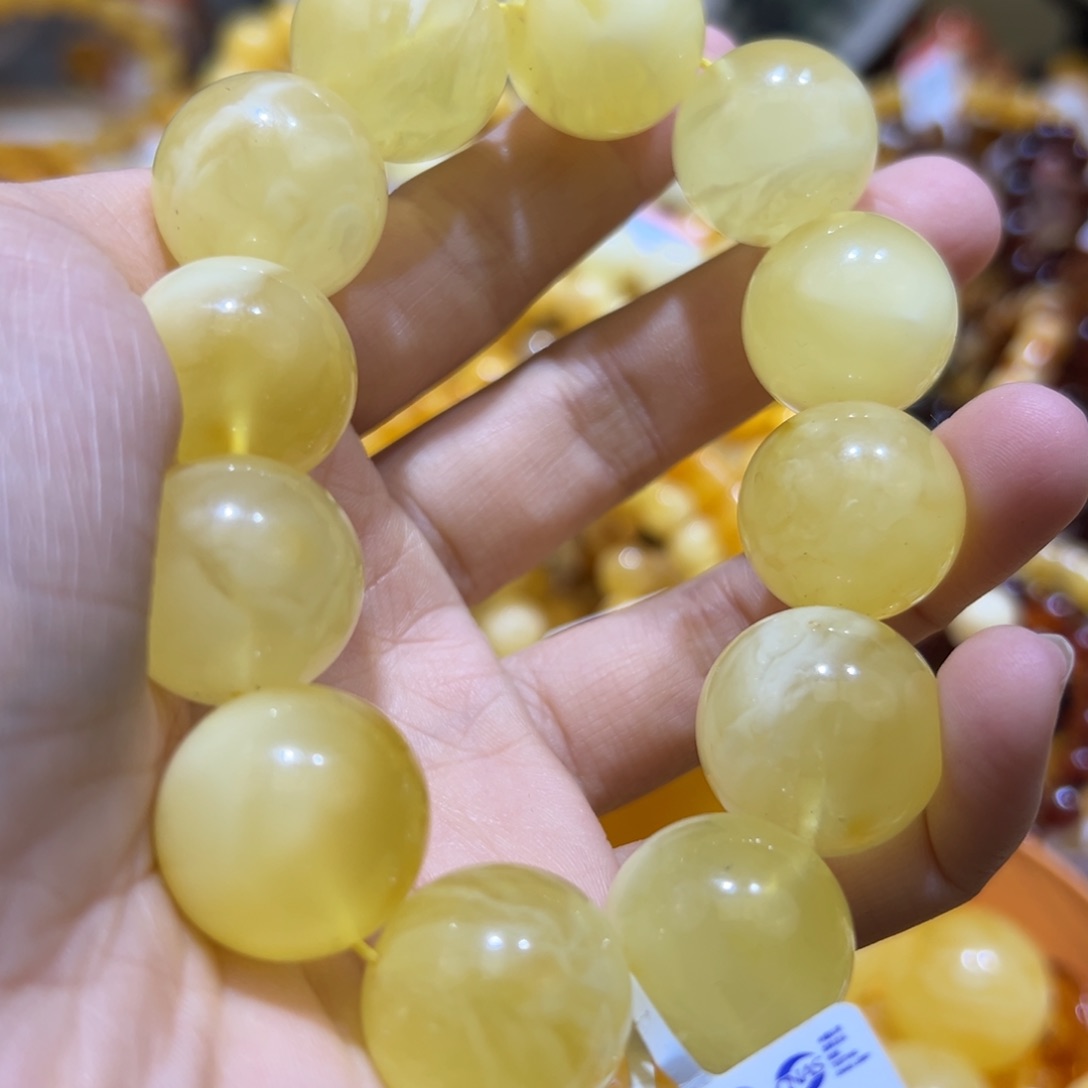 琥珀珠宝奇石未镶嵌