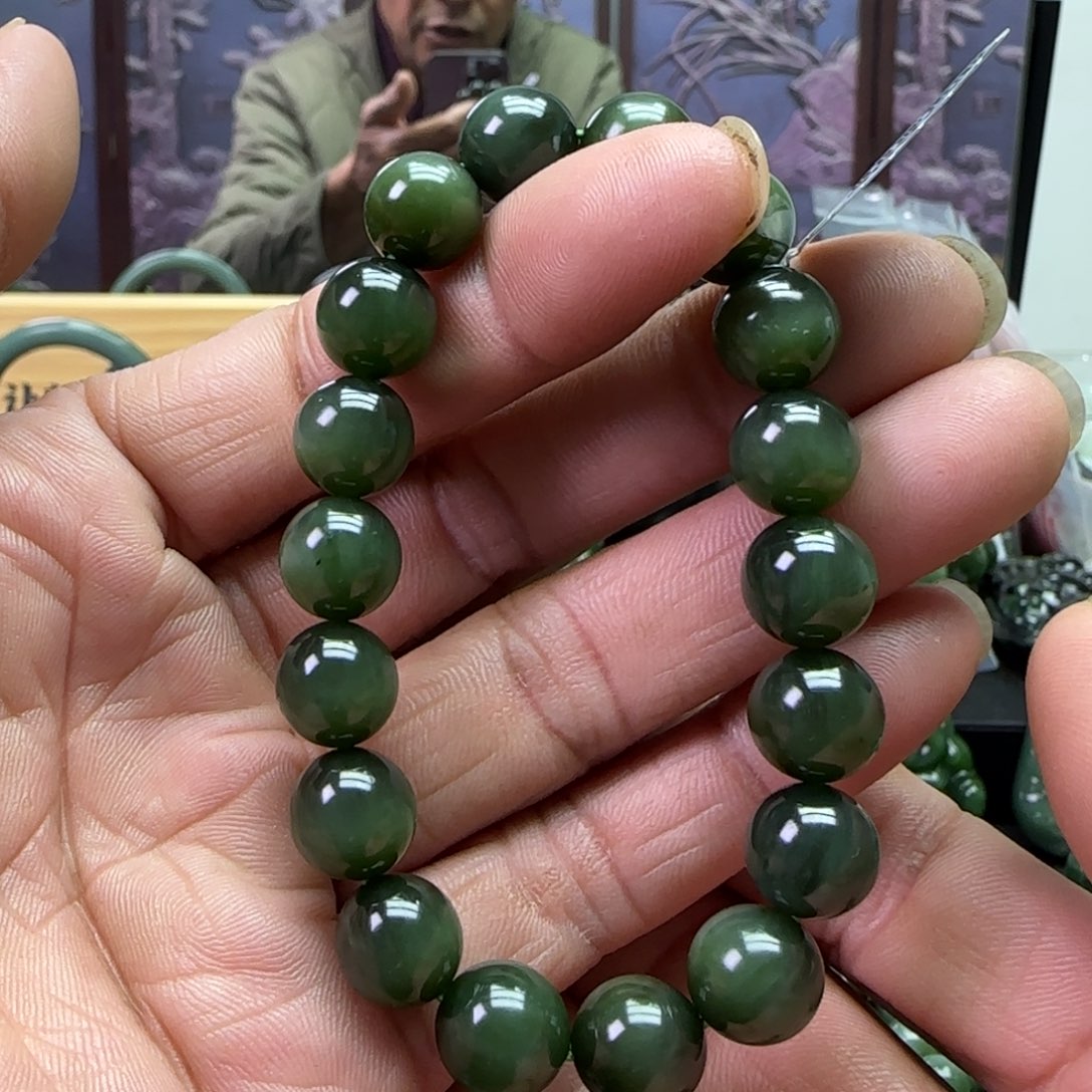 和田玉未镶嵌珠宝奇石