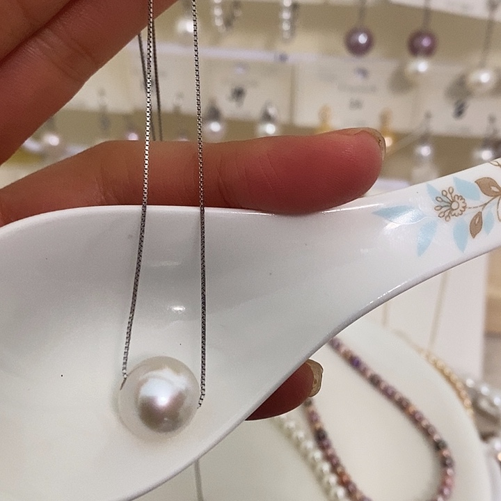 颈饰银S925镶嵌淡水珍珠言**、